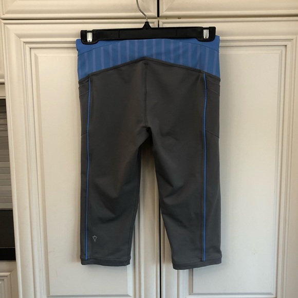 EUC Ivivva by Lululemon crop leggings - Picture 5 of 10